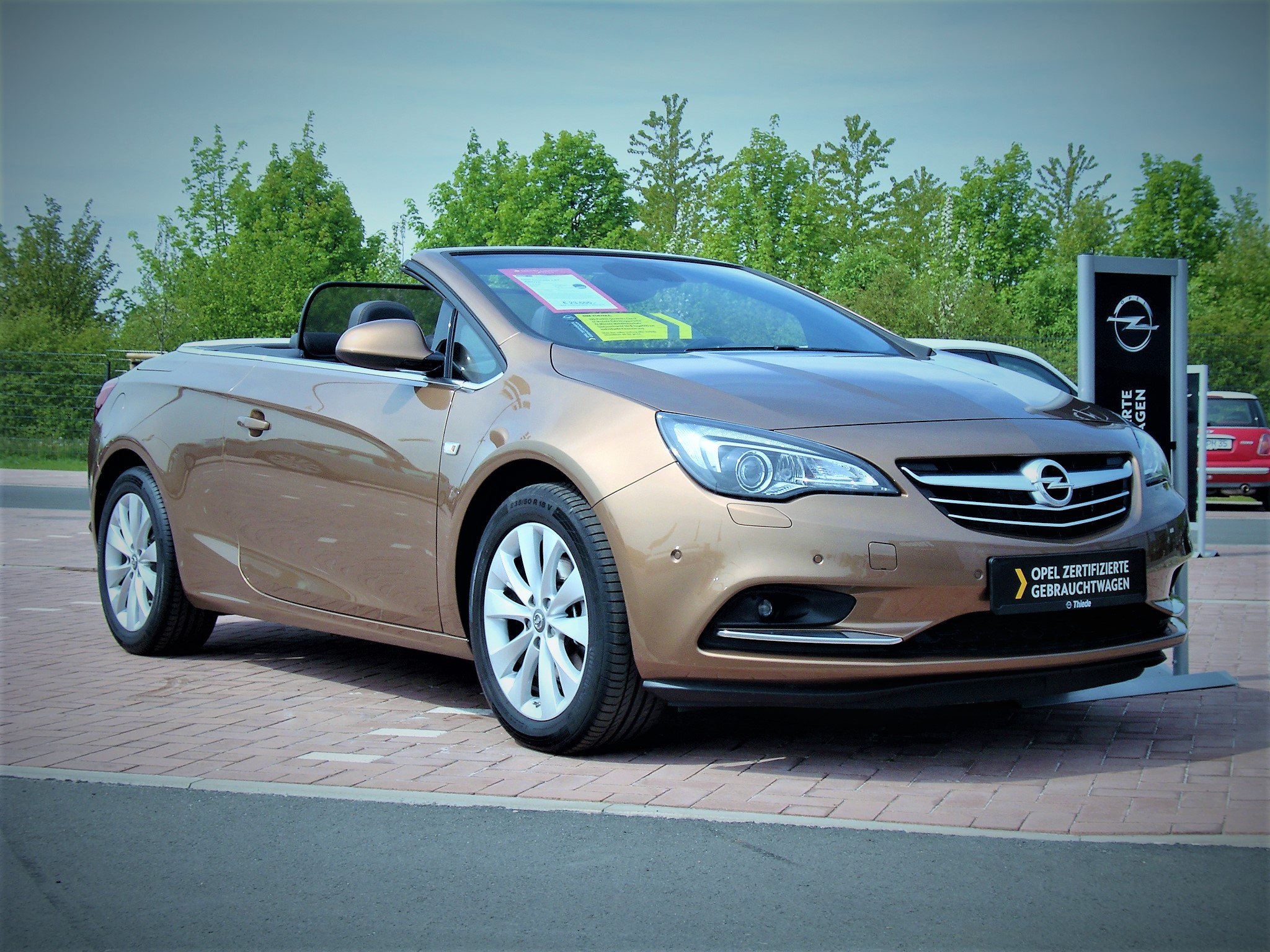 Opel Cascada Autohaus Thiede Gebrauchtwagenvertriebszentrum