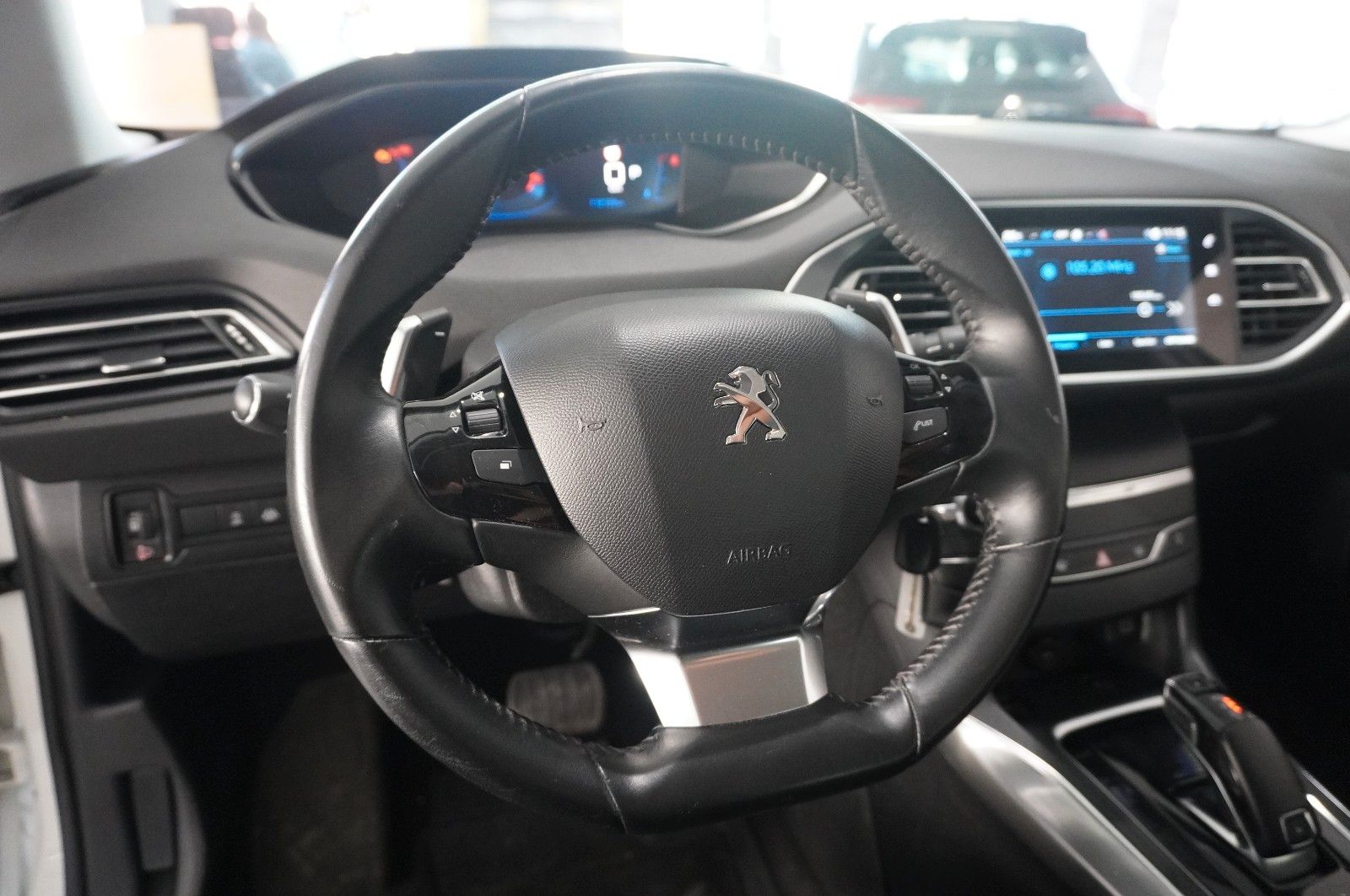 Fahrzeugabbildung Peugeot 308 SW 1.5D ACTIVE PACK NAVI/LED/VIRTU./SHZ/DAB+
