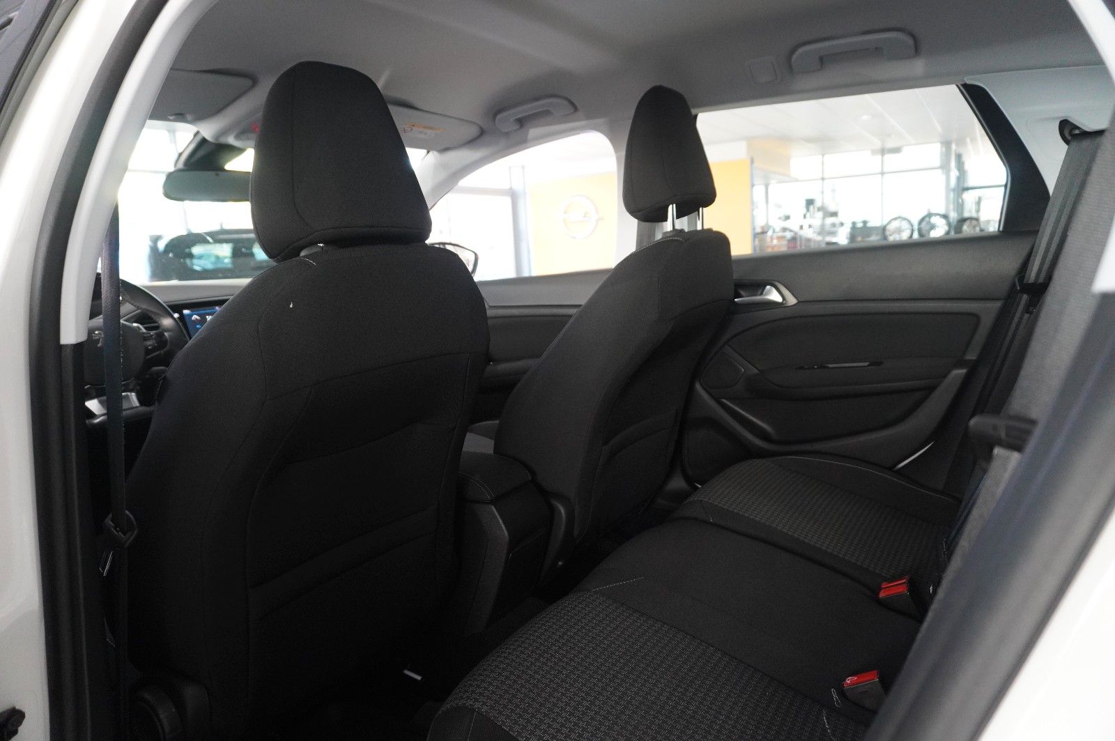 Fahrzeugabbildung Peugeot 308 SW 1.5D ACTIVE PACK NAVI/LED/VIRTU./SHZ/DAB+