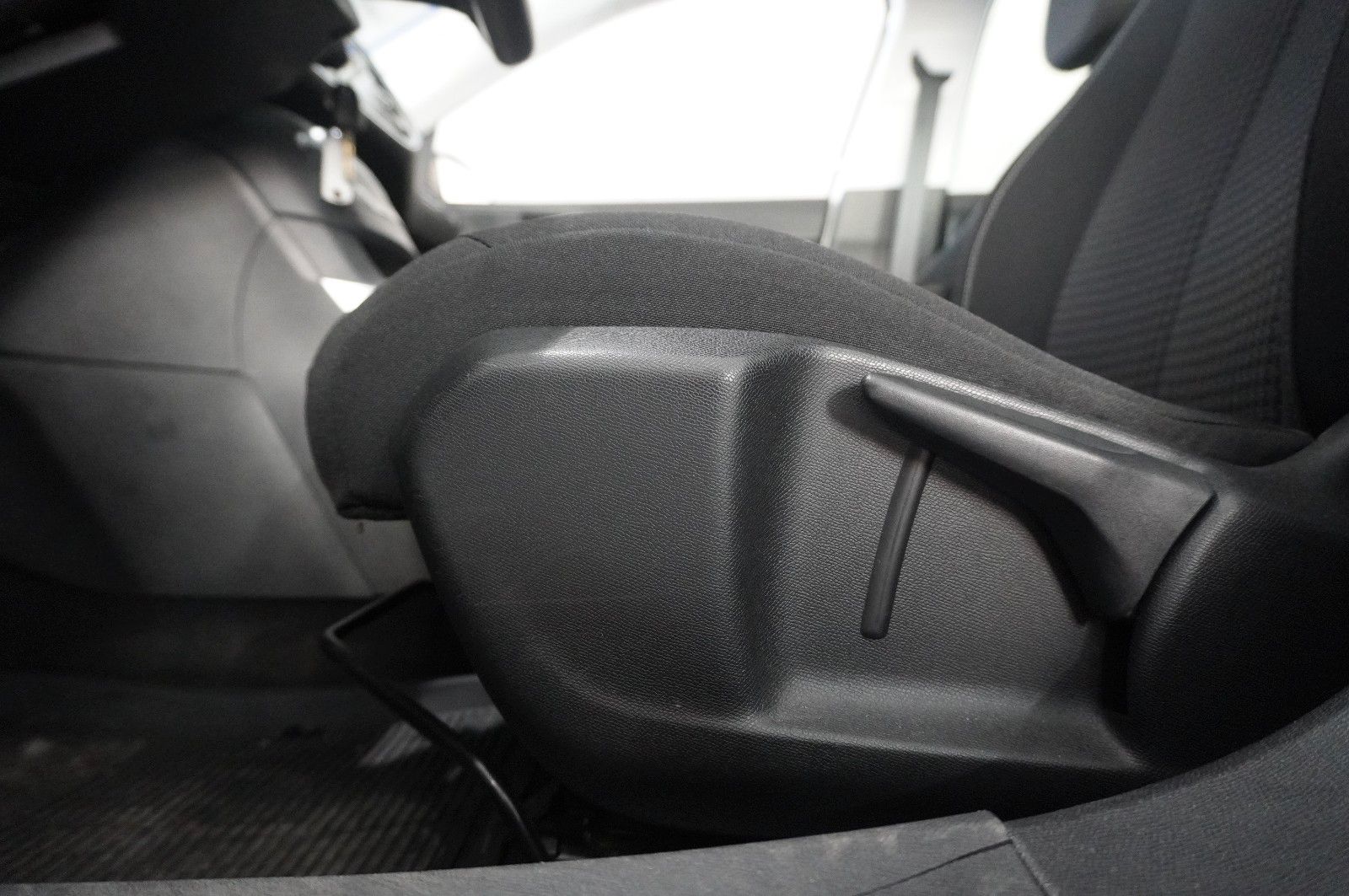 Fahrzeugabbildung Peugeot 308 SW 1.5D ACTIVE PACK NAVI/LED/VIRTU./SHZ/DAB+