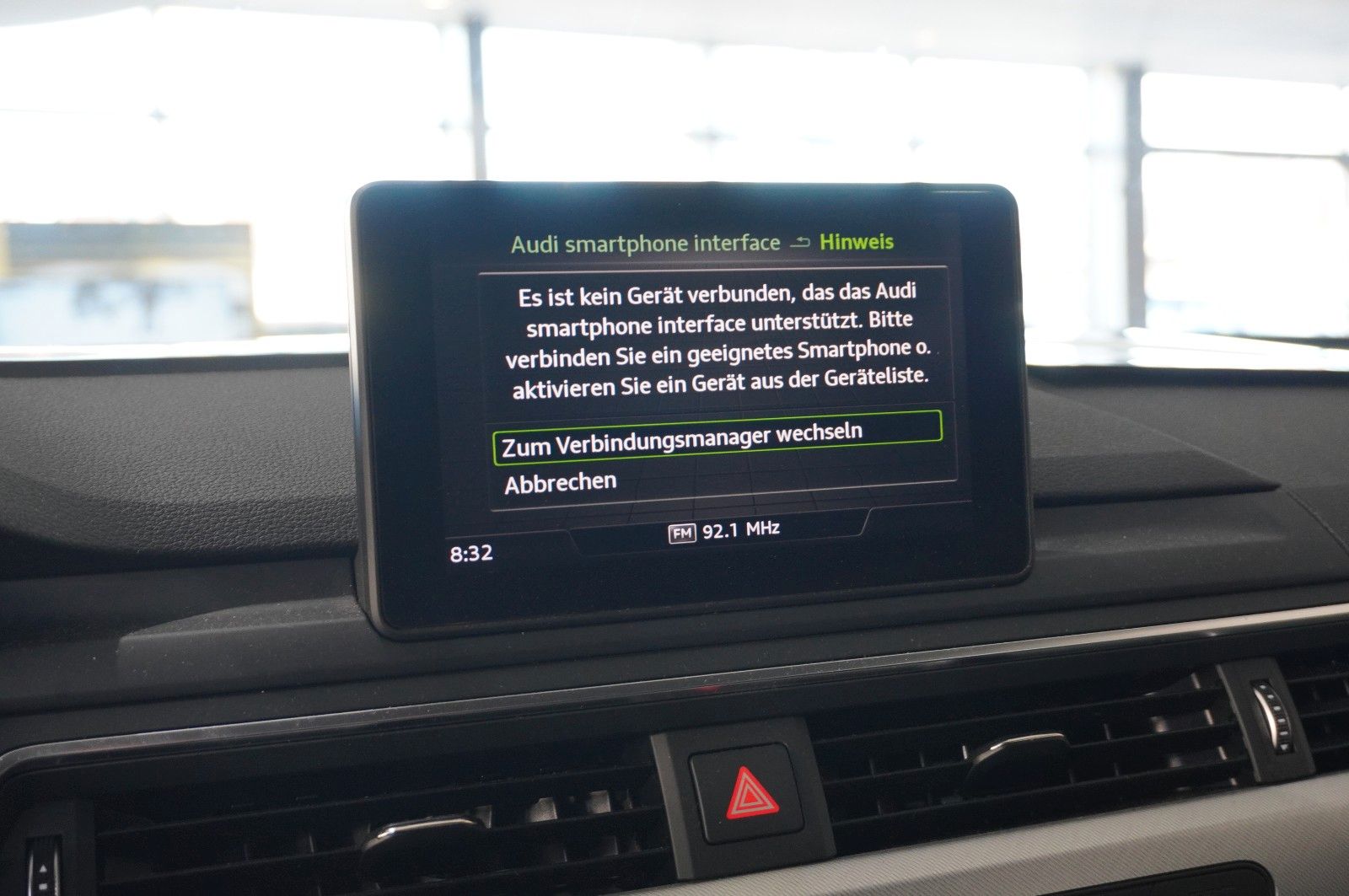 Fahrzeugabbildung Audi A4 Avant 2.0 TFSI SPORT ULTRA NAVI/LED/SHZ/AHK