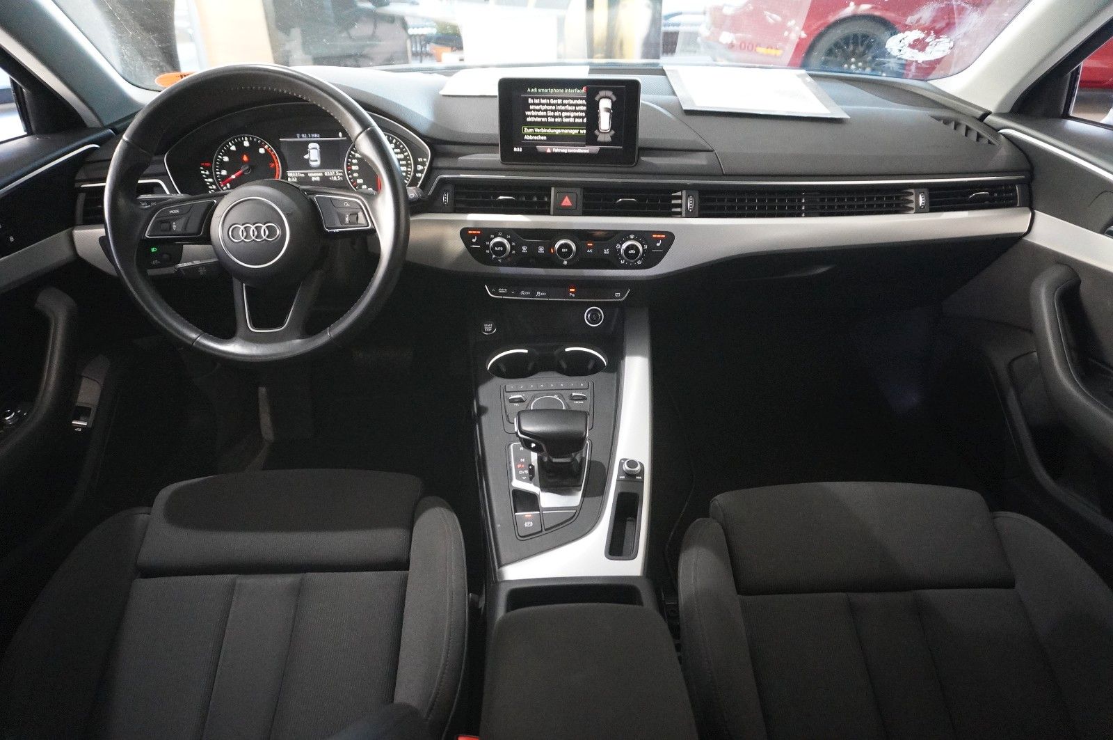 Fahrzeugabbildung Audi A4 Avant 2.0 TFSI SPORT ULTRA NAVI/LED/SHZ/AHK
