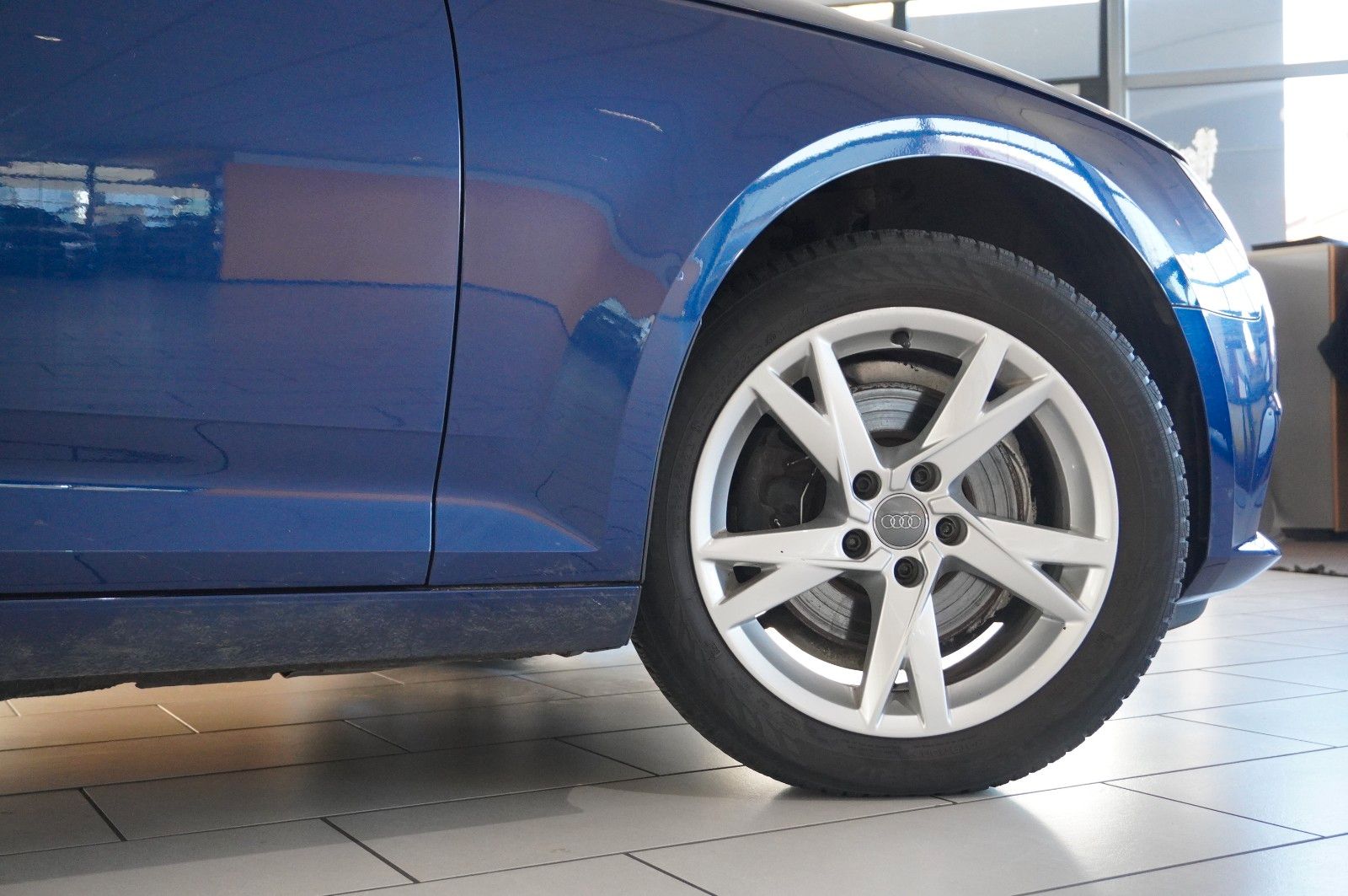 Fahrzeugabbildung Audi A4 Avant 2.0 TFSI SPORT ULTRA NAVI/LED/SHZ/AHK
