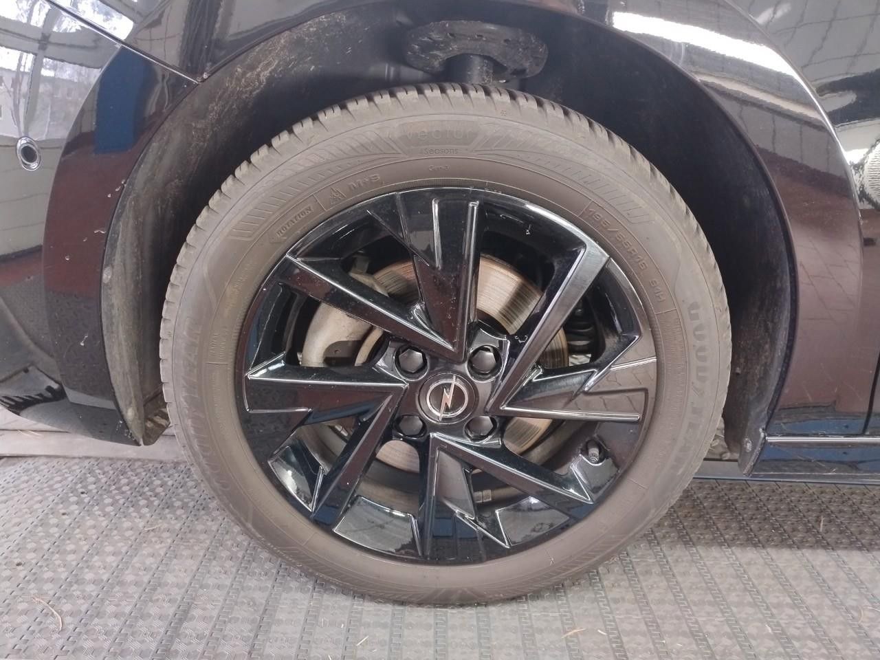 Fahrzeugabbildung Opel Corsa 1.2 GS LINE MATRIX/SHZ/PDC/KAMERA/ALU/LHZ